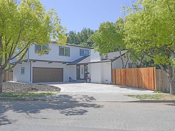 2nd image of 2083 Lernhart Street