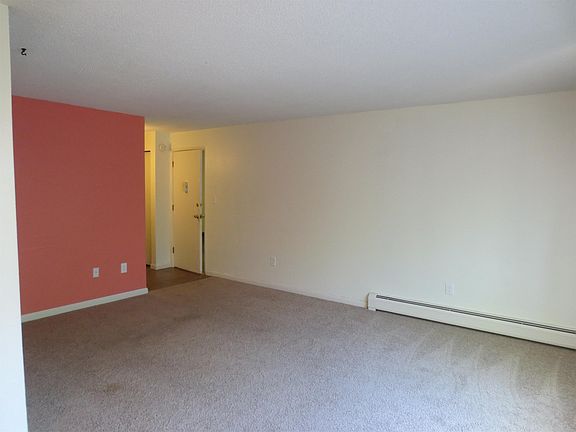 2nd image of 1516 Grand Ave #105