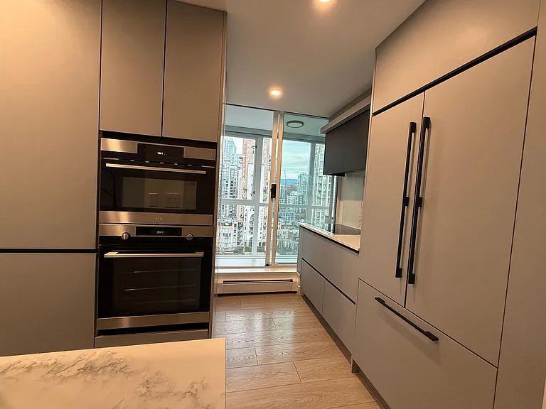 289 Drake St #1801 — Photo 5