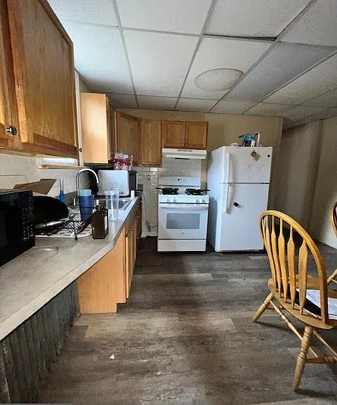 430 S Walnut St — Photo 2