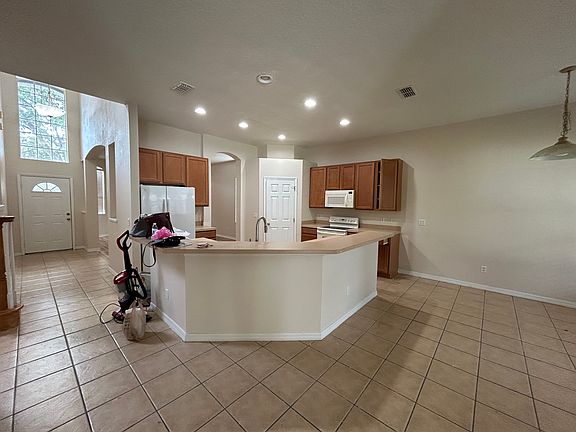 3rd image of 5607 Los Palma Vista Dr