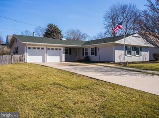 4417 Middle Ridge Dr, Fairfax, VA 22033