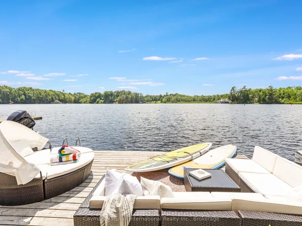 1106 Beaumaris Rd, Muskoka Lakes, ON P0B 1E0