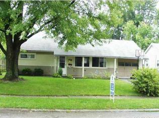 124 E Totten Dr, Greenwood, IN 46143