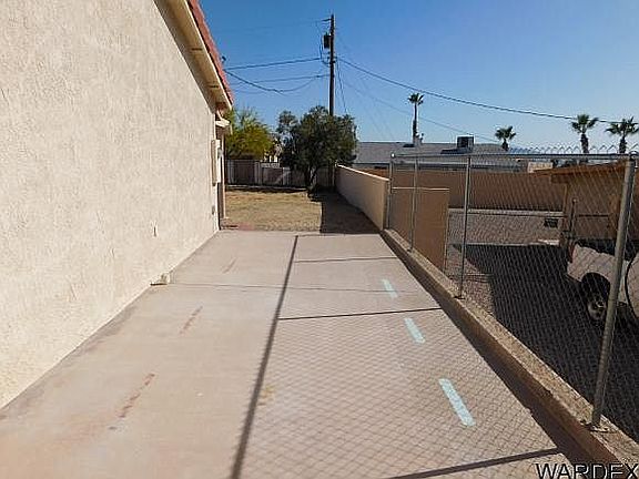 3rd image of 2782 Anita Ave