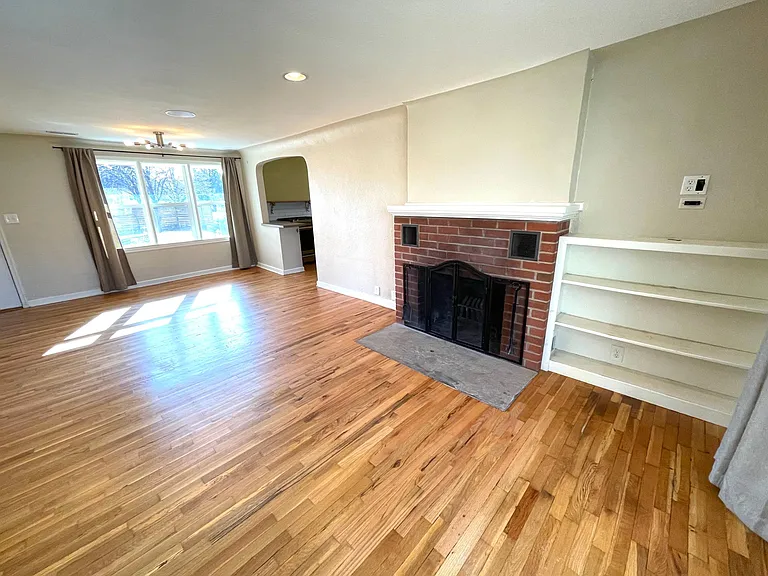 737 N Taft Hill Rd — Photo 2