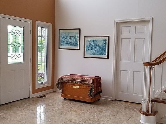 Foyer w/Italian Marble Floor