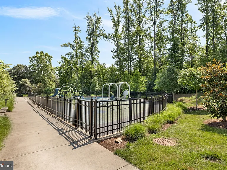4505 Plateau Dr — Photo 39