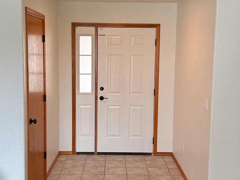 4304 Jasper St — Photo 3