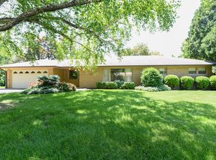 2119 W Fairlane Ave, Glendale, WI 53209
