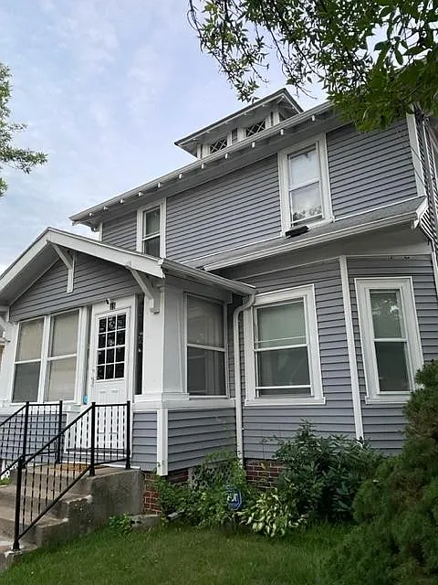 15 Biltmore Ave