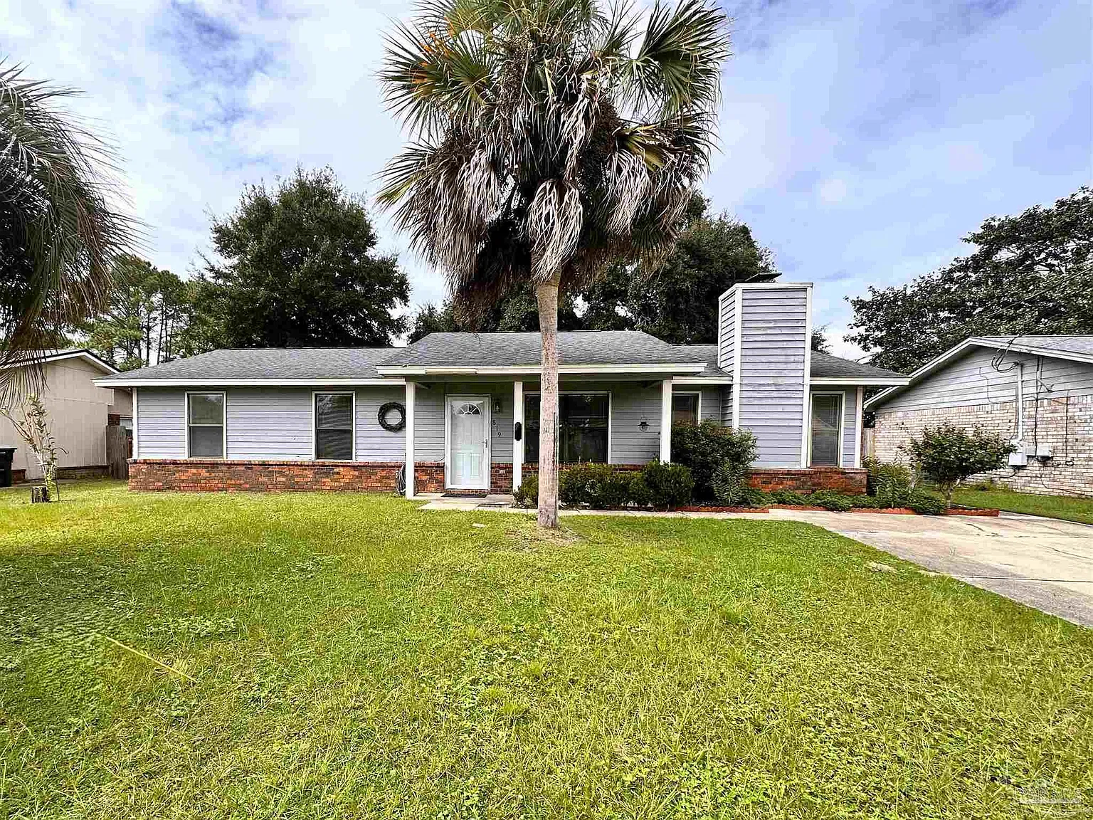 3 bed, 1400 sqft, $1,675 — Photo 1