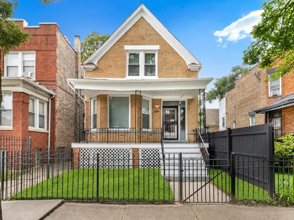 7038 S King Dr, Chicago, IL 60637