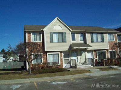 30711 Hidden Pines Ln, Roseville, MI, 48066