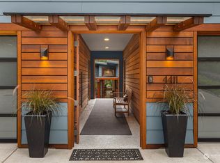 4411 Sorrel Way NE, Bainbridge Island, WA 98110