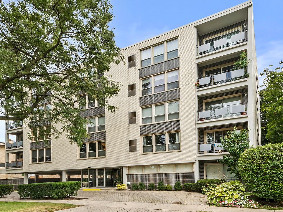 1st image of 1535 Park Ave APT 202