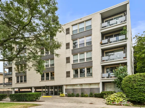 1535 Park Ave APT 202, River Forest, IL 60305