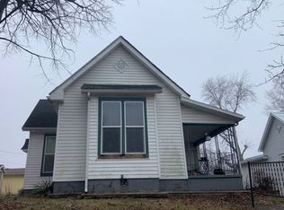 913 S Walnut St, Brazil, IN 47834