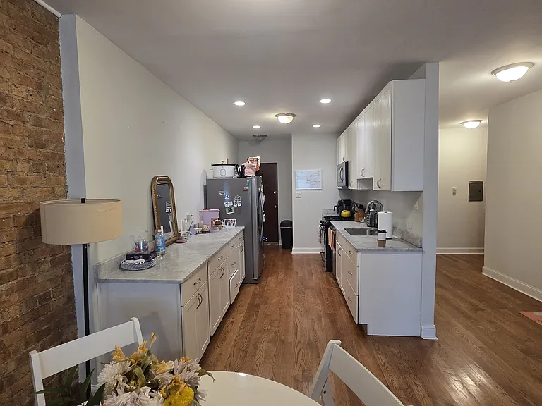 648 W Waveland Ave #2 — Photo 13