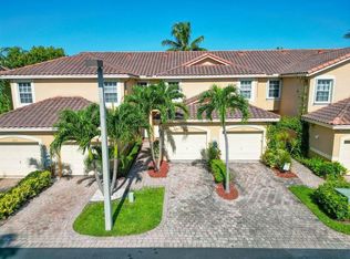 4141 Crystal Lake Dr #4141, Pompano Beach, FL 33064