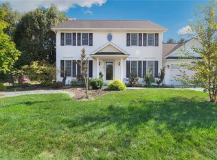 2965 Whitetail Dr, Charleston, IL