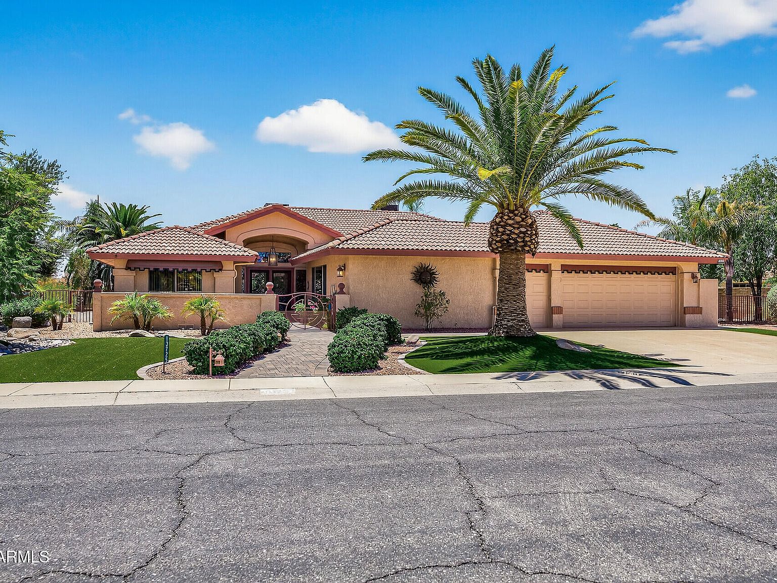 13725 W Springdale Dr