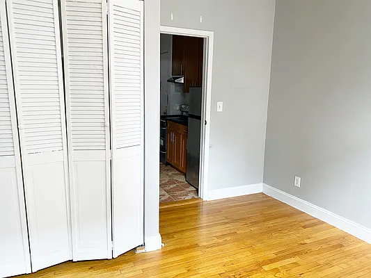 Rented by Waverly Realty Associates | media 17