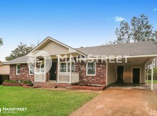 1944 Goodhaven Dr, Memphis, TN 38116