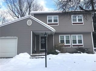 18 Wilkinson Pl, Baldwinsville, NY 13027