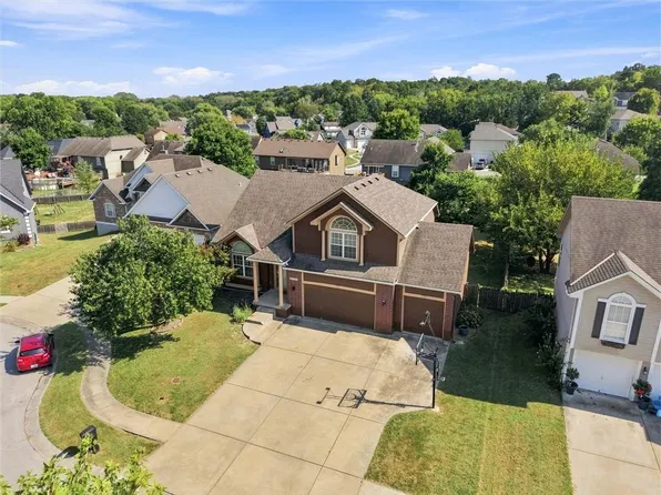 21109 E 50th Street Ct NW, Blue Springs, MO 64015