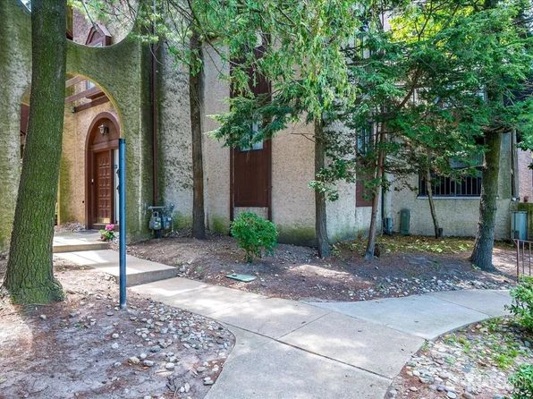 57 Smith St UNIT 2