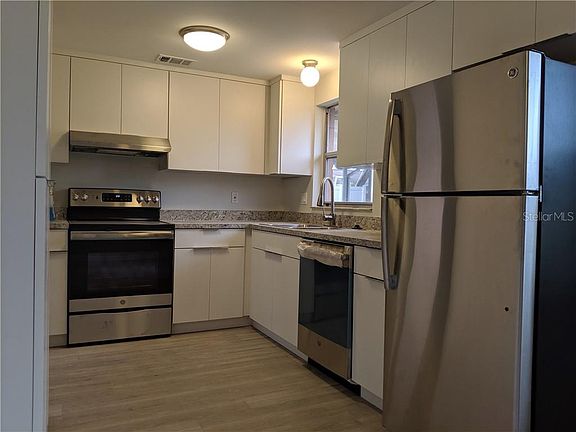2nd image of 10115 Wheatley Hills Ct