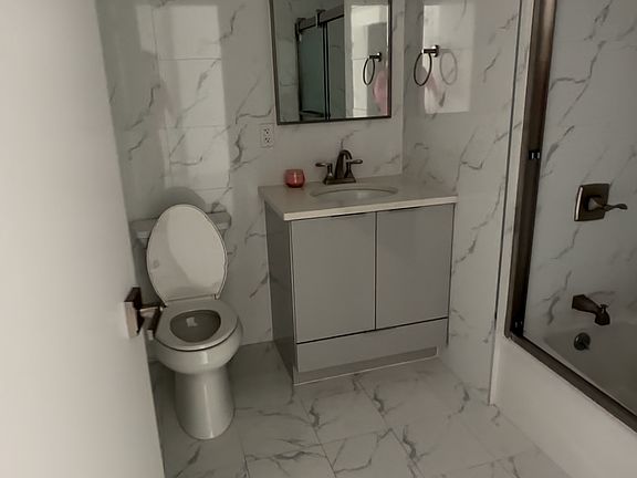 4th image of 3623 172nd St #3F