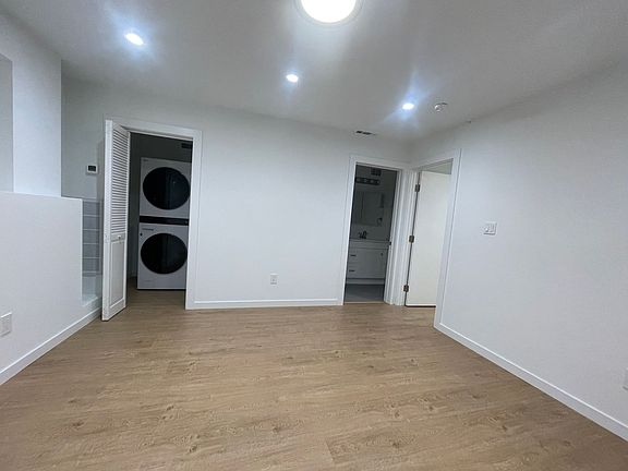 3rd image of 2015 Sacramento St APT 104
