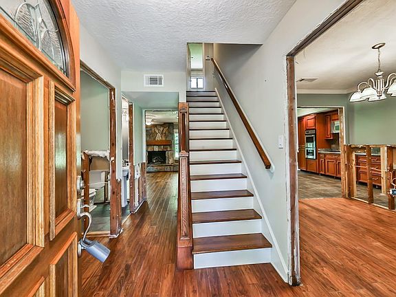 5th image of 14623 Waynewood Dr