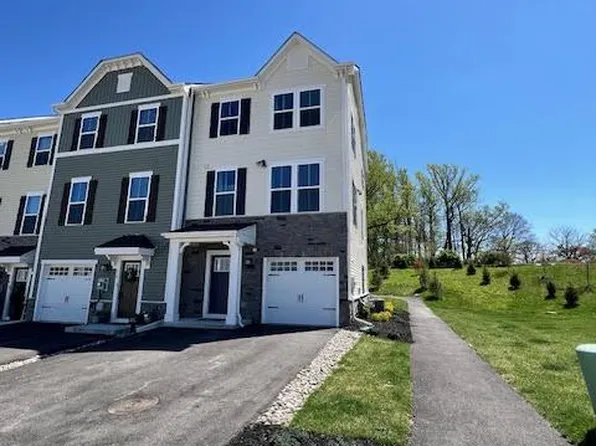 112 Glory Maple Ln, Downingtown, PA 19335