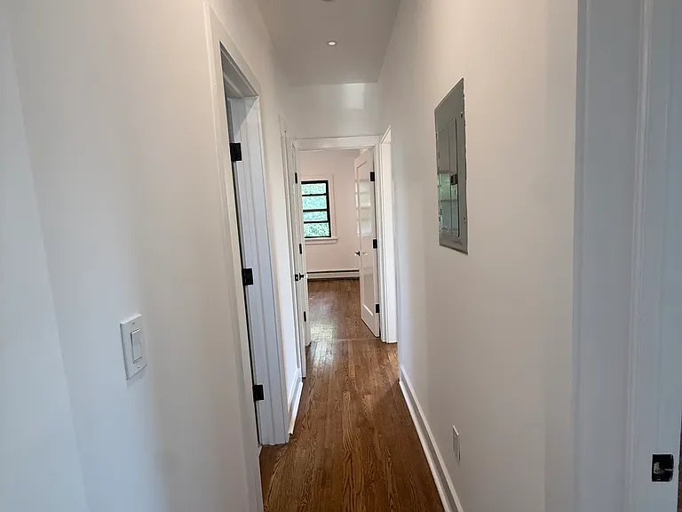 40 Sterling Ave #1 — Photo 11