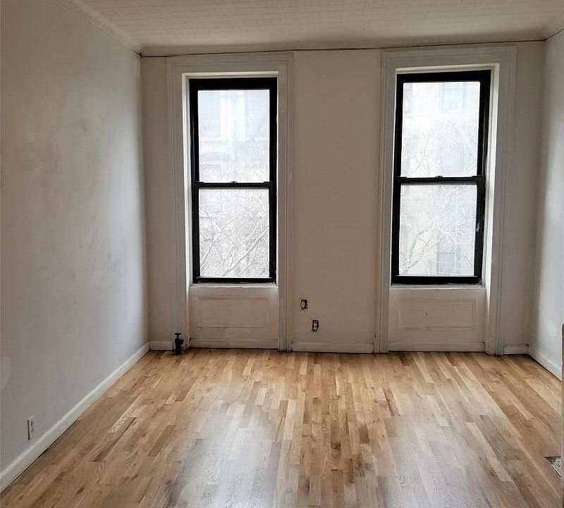 1st image of 443 W 49th St APT 4ER
