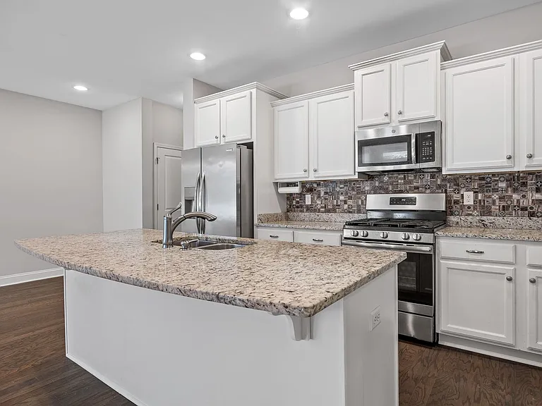 4 Tatum Ln — Photo 14