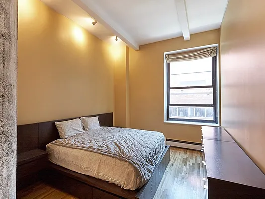 Sold by Sotheby's International Realty | media 19