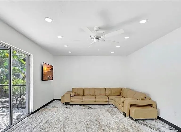 4500 1st Ave NW — Photo 8