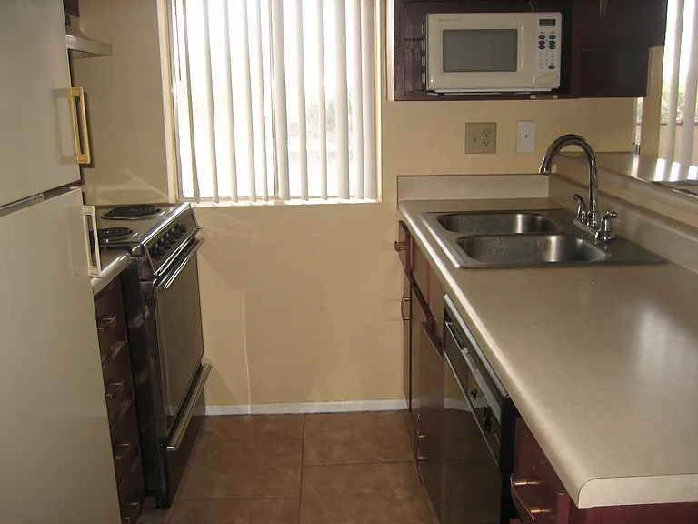 12123 W Bell Rd #140 — Photo 5