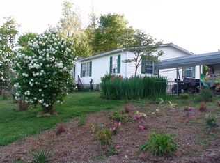 173 Absher Farm Rd, Crumpler, NC 28617