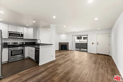 6212 Fulton Ave #103 Photo 1