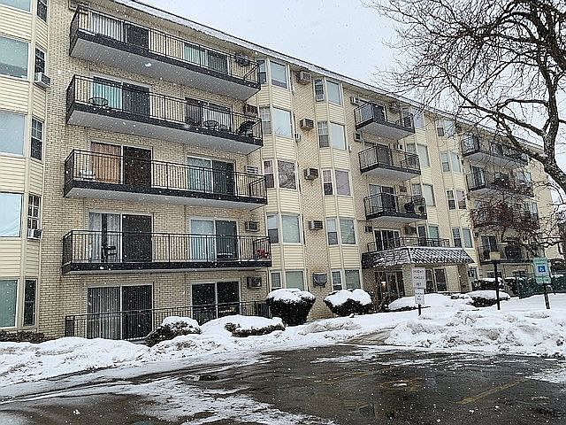 1st image of 5510 Lincoln Ave #B104