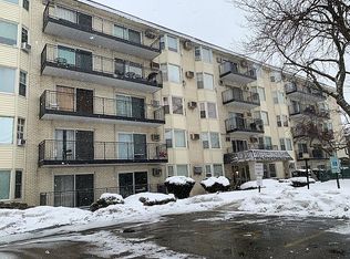 5510 Lincoln Ave #B104, Morton Grove, IL 60053