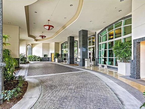 4th image of 411 N New River Drive #906