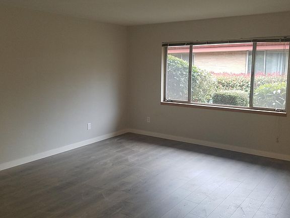 2nd image of 3211 NW Market St #B