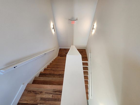 2nd image of 605 N 2nd St