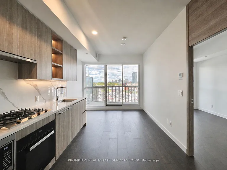 18 Esther Shiner Blvd #346 — Photo 3